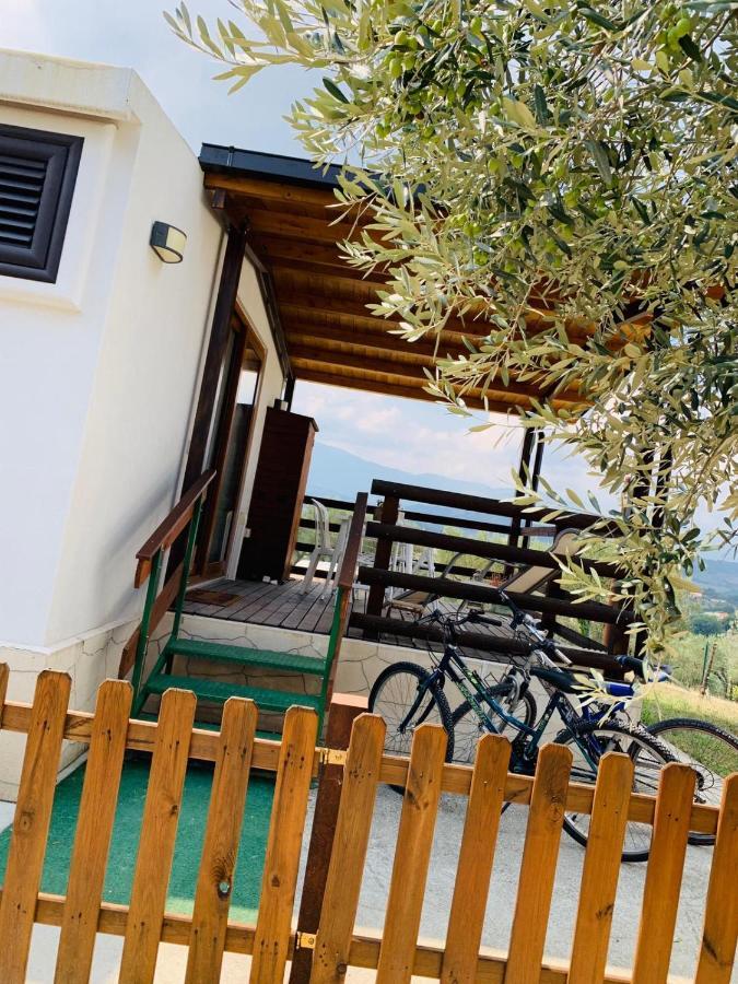 oasi macerina Villa Alanno Bagian luar foto