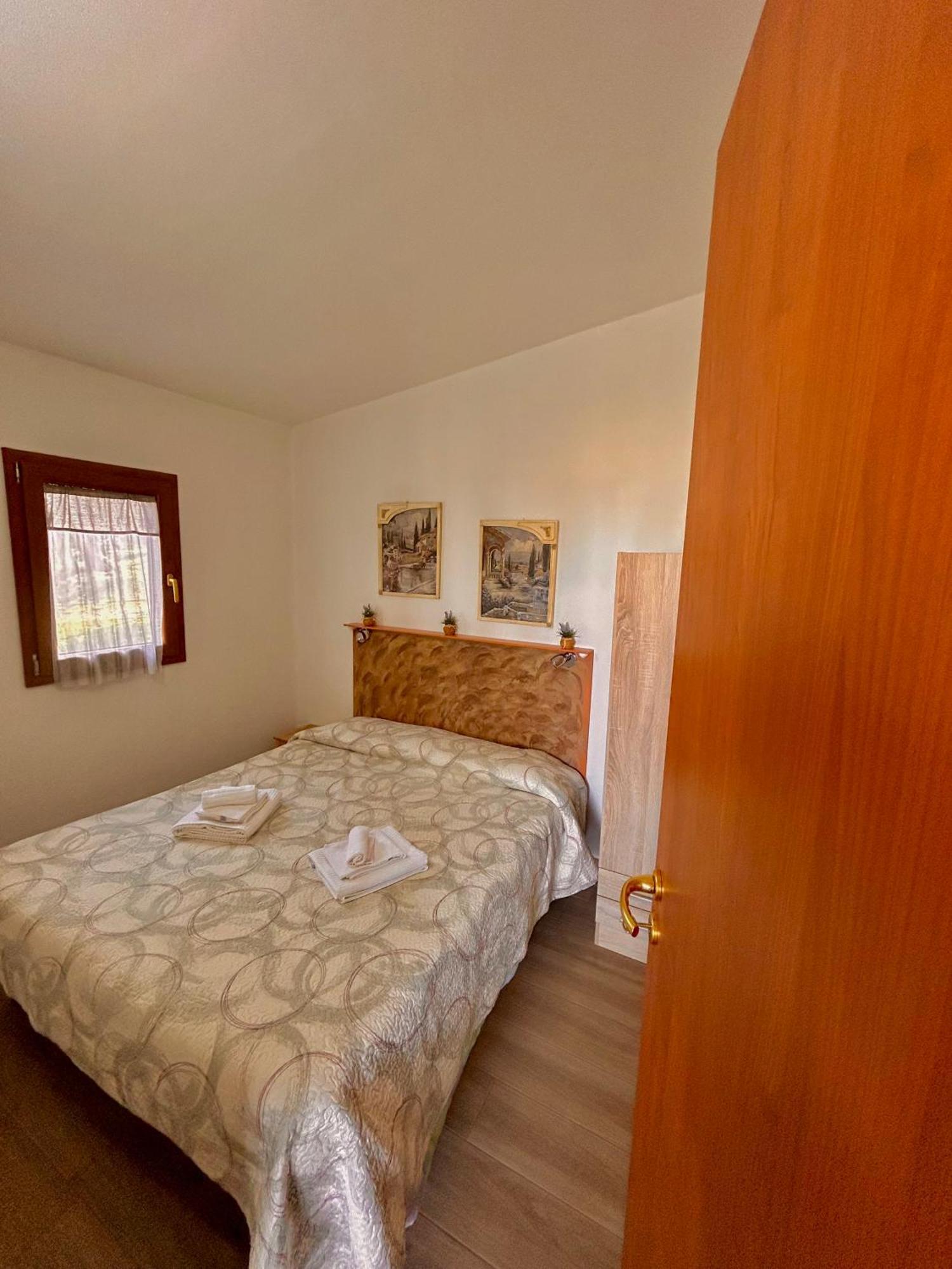 oasi macerina Villa Alanno Bagian luar foto