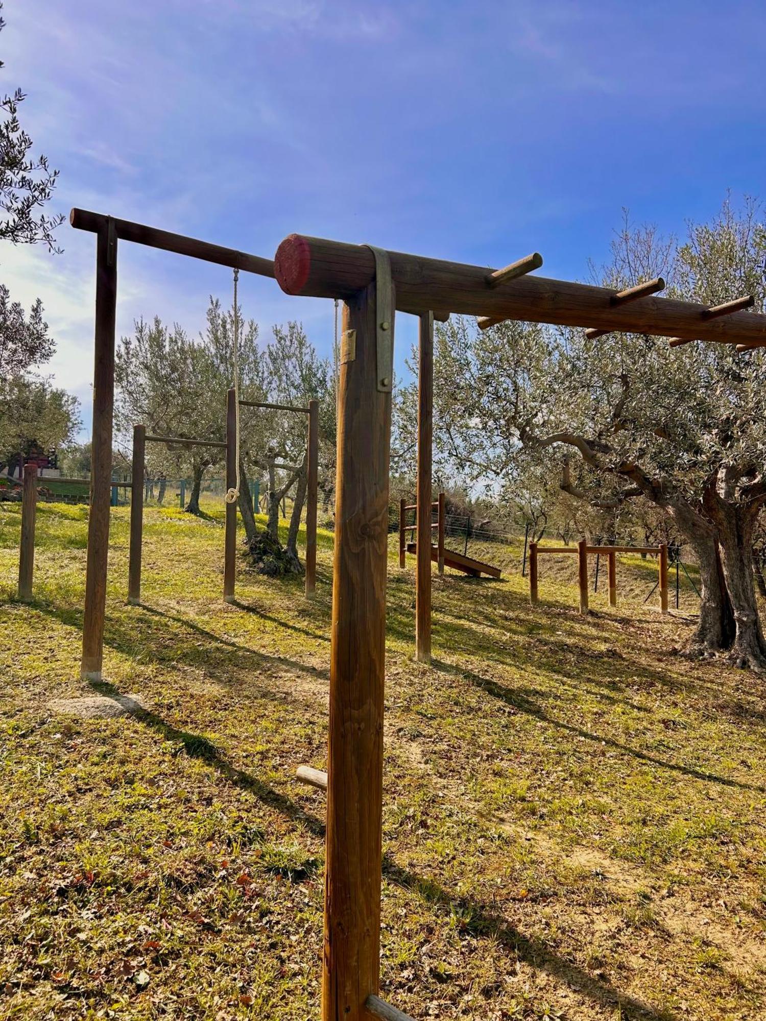oasi macerina Villa Alanno Bagian luar foto